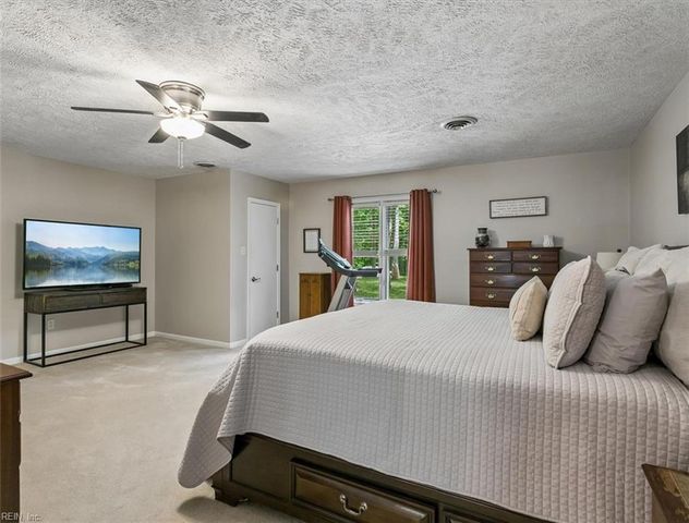 5290 Beechwood Knoll TRL, Gloucester, VA 23061