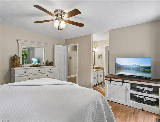 5290 Beechwood Knoll TRL, Gloucester, VA 23061