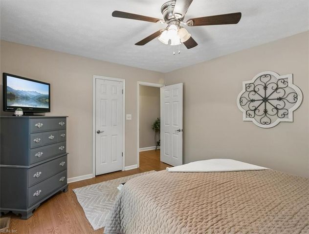 5290 Beechwood Knoll TRL, Gloucester, VA 23061