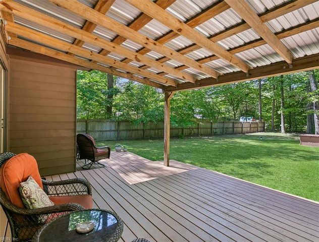 5290 Beechwood Knoll TRL, Gloucester, VA 23061
