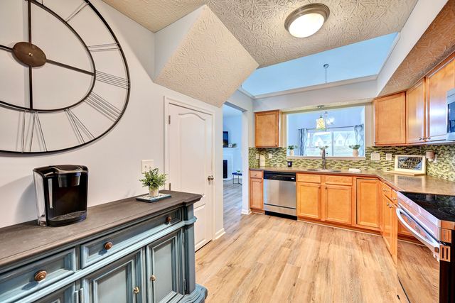 8094 Over Par Court, Burlington, KY 41005