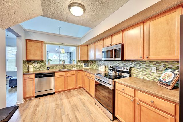 8094 Over Par Court, Burlington, KY 41005