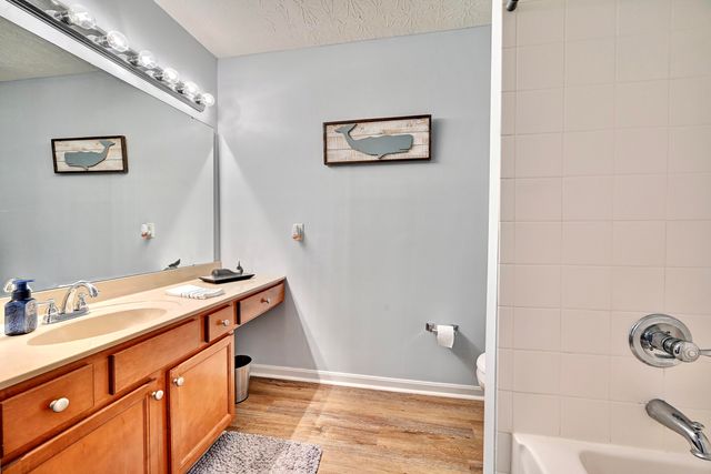 8094 Over Par Court, Burlington, KY 41005