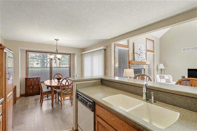 7204 W 155th Street, Overland Park, KS 66223