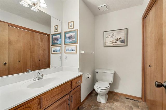 7204 W 155th Street, Overland Park, KS 66223