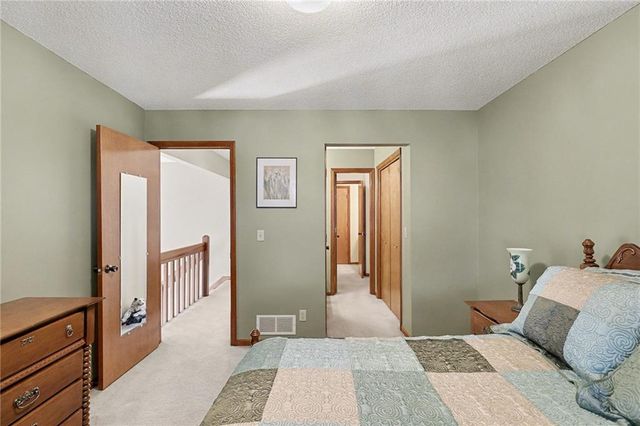 7204 W 155th Street, Overland Park, KS 66223