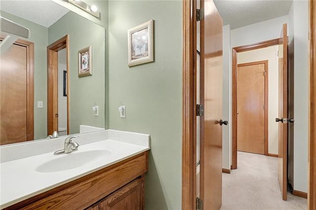 7204 W 155th Street, Overland Park, KS 66223