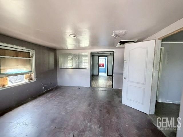 527 Locust Street, Bakersfield, CA 93308