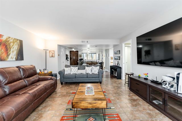 2016 Main Street 2305, Houston, TX 77002