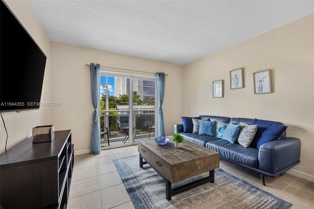 1475 SE 15th St 308, Fort Lauderdale, FL 33316