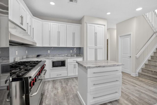 19309 SW 64th Street, Fort Lauderdale, FL 33332