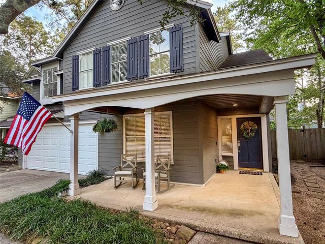 19 E New Avery Place, The Woodlands, TX 77382