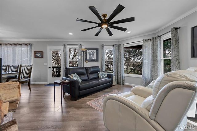 266 Savoy Drive, Lake St Louis, MO 63367