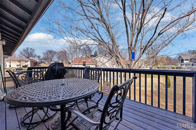 266 Savoy Drive, Lake St Louis, MO 63367