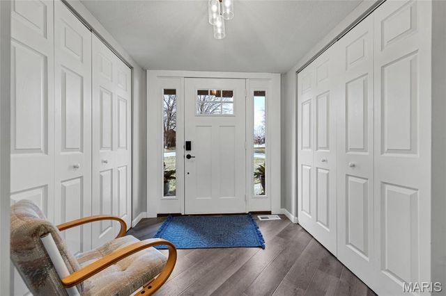 266 Savoy Drive, Lake St Louis, MO 63367