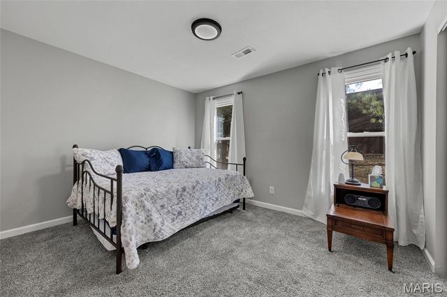 266 Savoy Drive, Lake St Louis, MO 63367