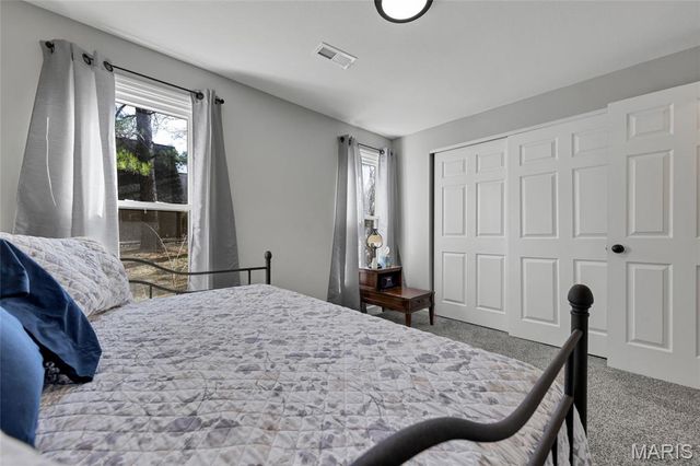 266 Savoy Drive, Lake St Louis, MO 63367