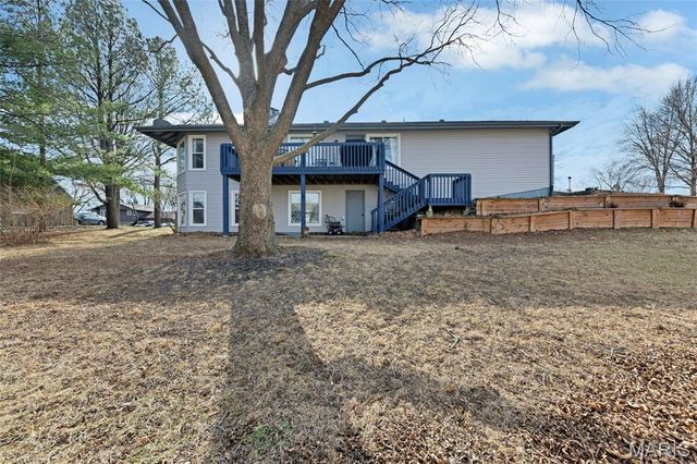 266 Savoy Drive, Lake St Louis, MO 63367