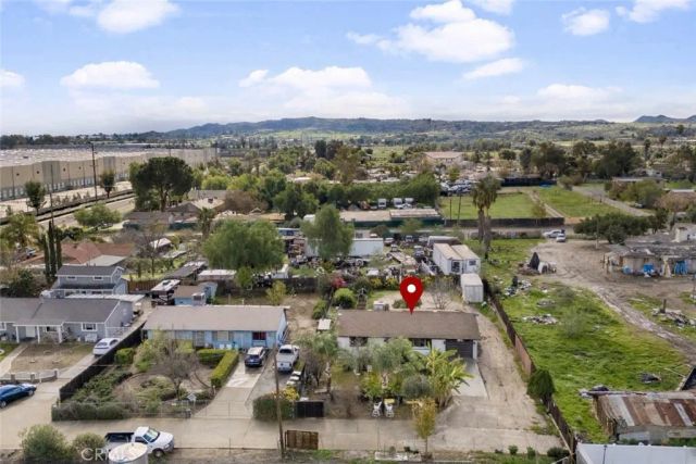 19111 Seaton, Perris, CA 92570