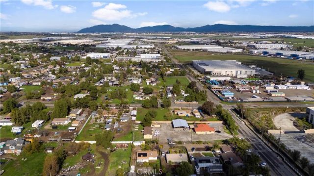 19111 Seaton, Perris, CA 92570