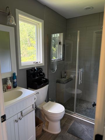 4283 Woodstock Road, Waterford Twp, MI 48328