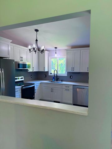 4283 Woodstock Road, Waterford Twp, MI 48328