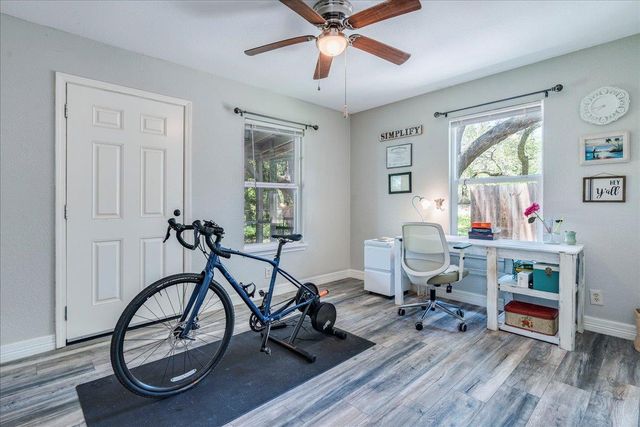 170 Whitetail LN, Dale, TX 78616
