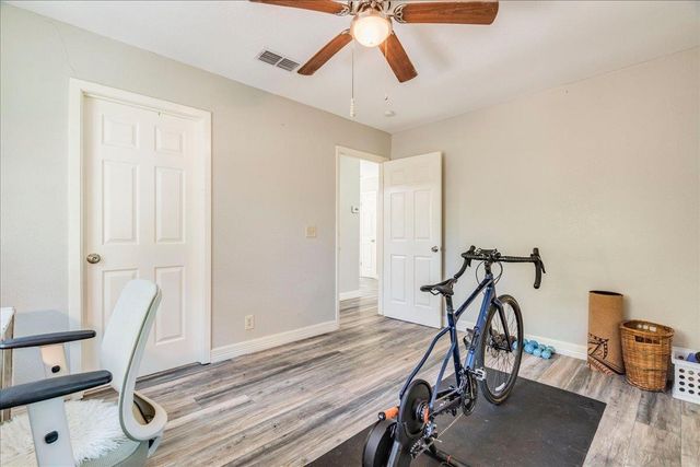 170 Whitetail LN, Dale, TX 78616