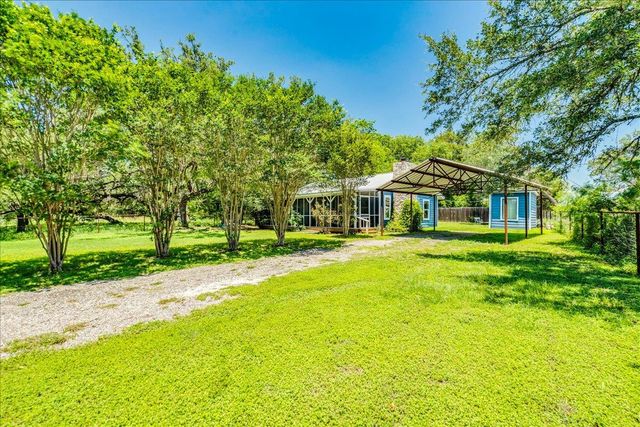 170 Whitetail LN, Dale, TX 78616