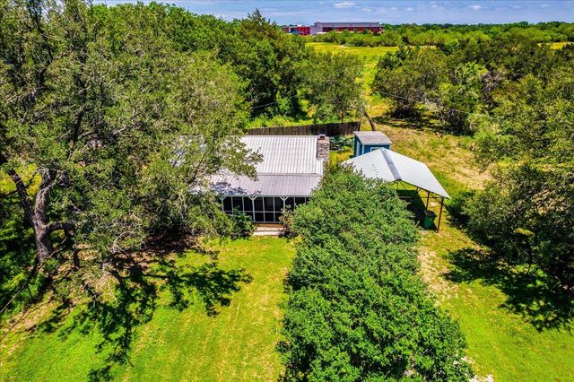 170 Whitetail LN, Dale, TX 78616