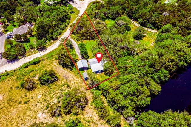 170 Whitetail LN, Dale, TX 78616