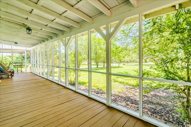 170 Whitetail LN, Dale, TX 78616