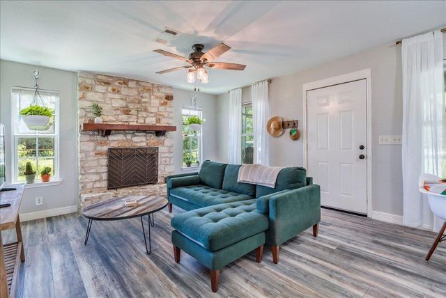 170 Whitetail LN, Dale, TX 78616