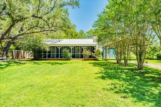 170 Whitetail LN, Dale, TX 78616