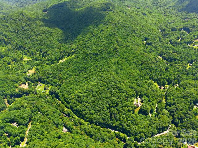 1158 Dark Ridge Road, Sylva, NC 28779