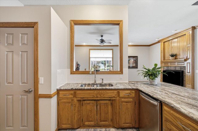 909 E Maplewood Street, Springfield, MO 65807
