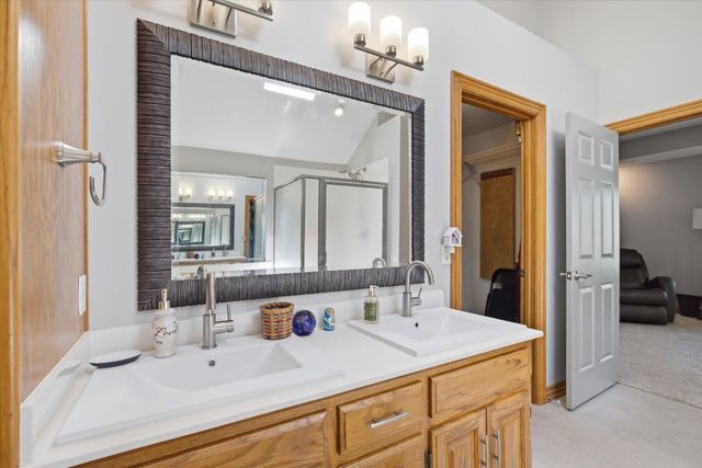 909 E Maplewood Street, Springfield, MO 65807