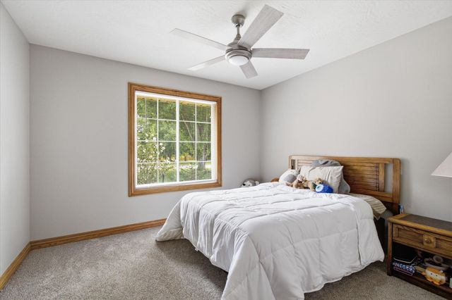 909 E Maplewood Street, Springfield, MO 65807