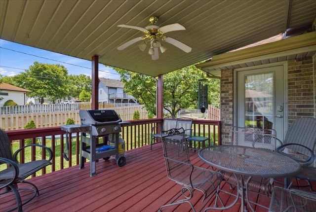 909 E Maplewood Street, Springfield, MO 65807