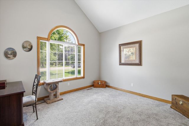 909 E Maplewood Street, Springfield, MO 65807