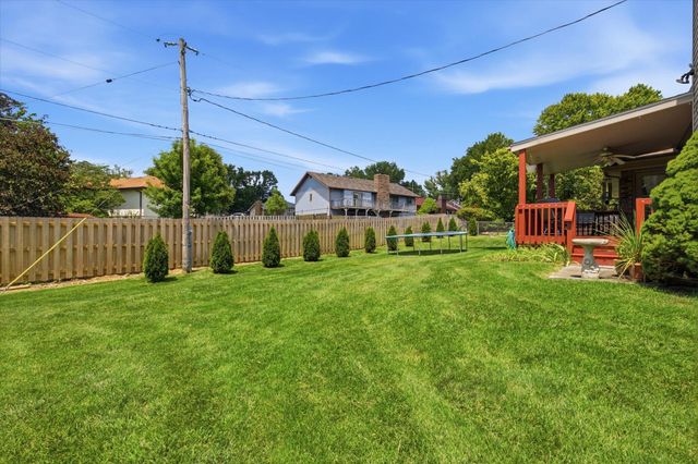 909 E Maplewood Street, Springfield, MO 65807
