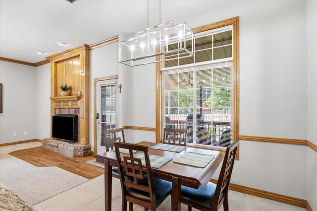 909 E Maplewood Street, Springfield, MO 65807