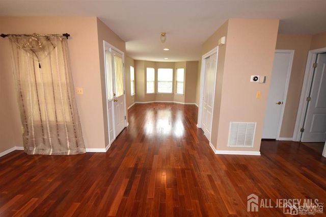 71 Jared Drive, North Brunswick, NJ 08902