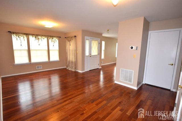 71 Jared Drive, North Brunswick, NJ 08902