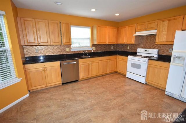 71 Jared Drive, North Brunswick, NJ 08902