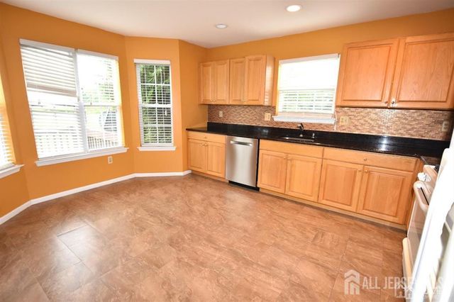 71 Jared Drive, North Brunswick, NJ 08902