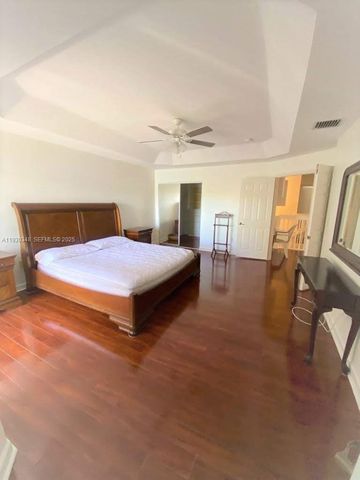 6834 NW 107th Pl, Doral, FL 33178