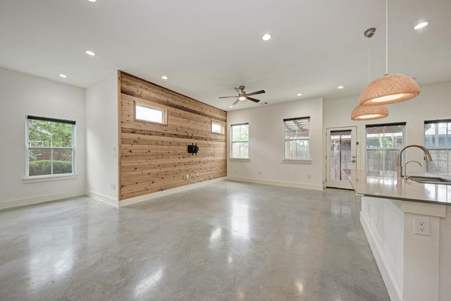 1000 Taulbee LN B, Austin, TX 78757