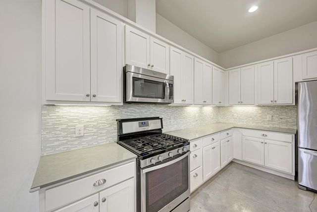 1000 Taulbee LN B, Austin, TX 78757