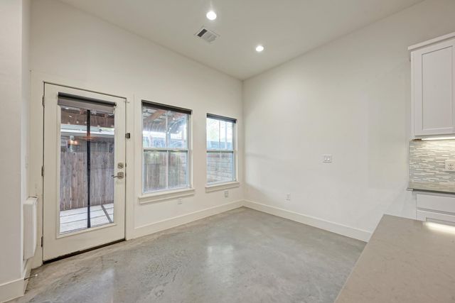 1000 Taulbee LN B, Austin, TX 78757